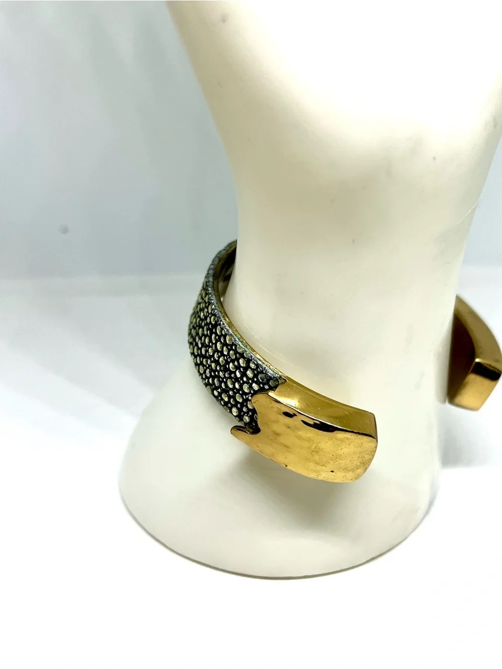 Dallas Stingray Rustic Cuff